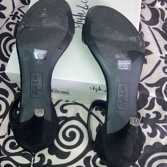 Gently used excellent condition black shoes from style & co- size 10.5 - Picture 9 of 12